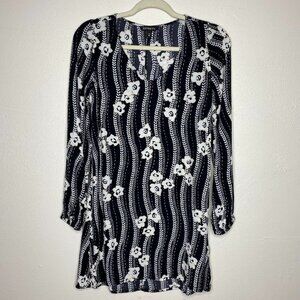 Women EXPRESS Black White Striped Dress Size XS